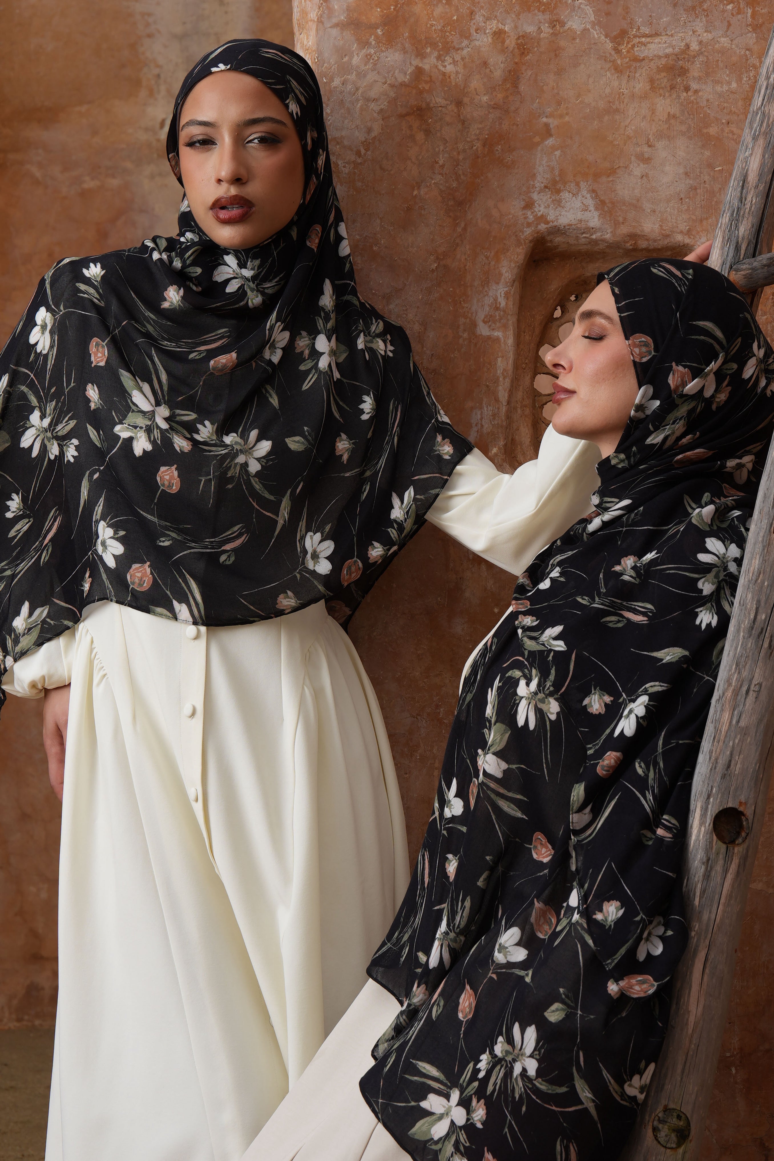 Printed Modal Hijab - Noir Garden - Modern Hijabi