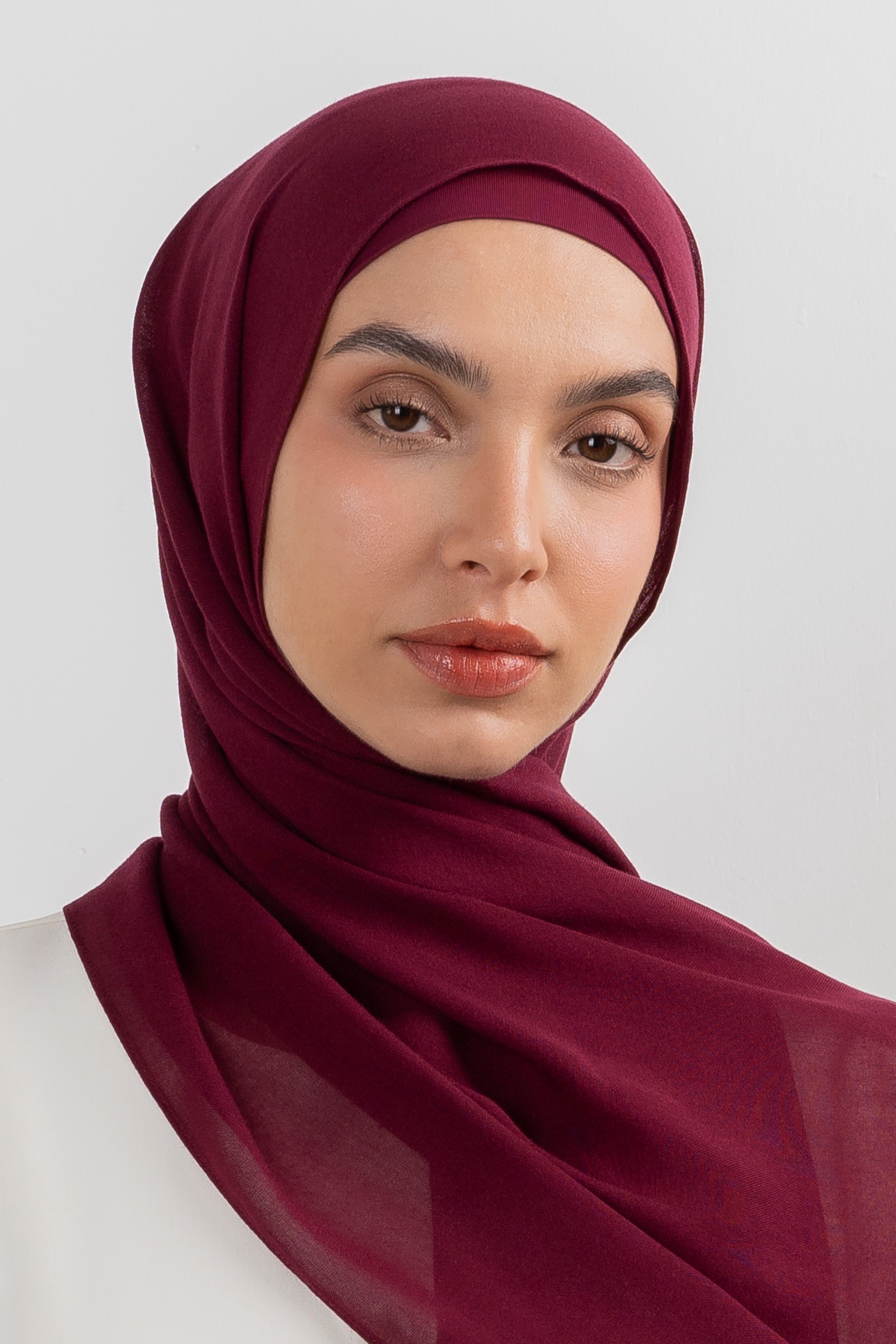 Modal Hijab Set - Maroon Banner - Modern Hijabi