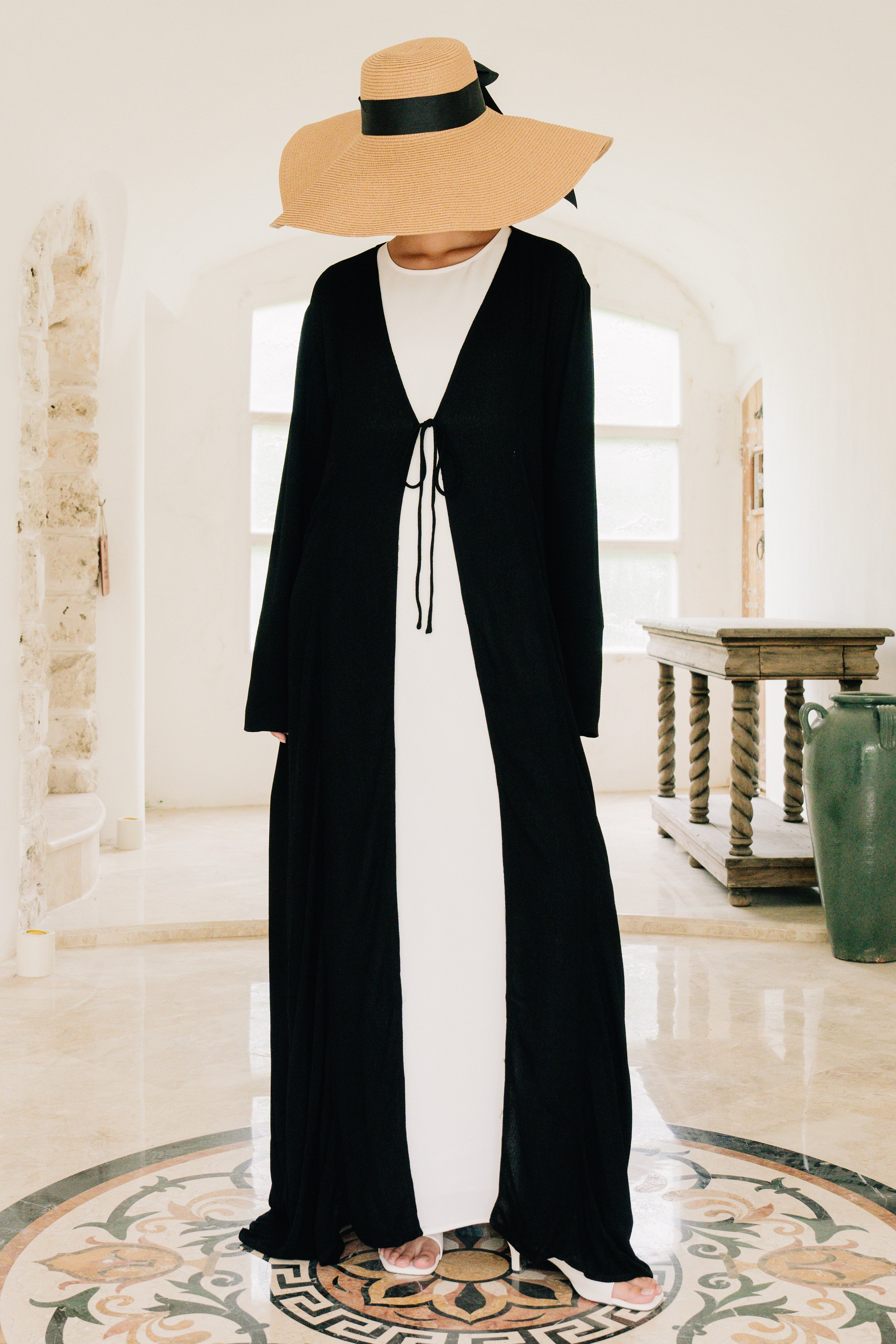 Riwa Open Abaya - Midnight Noir