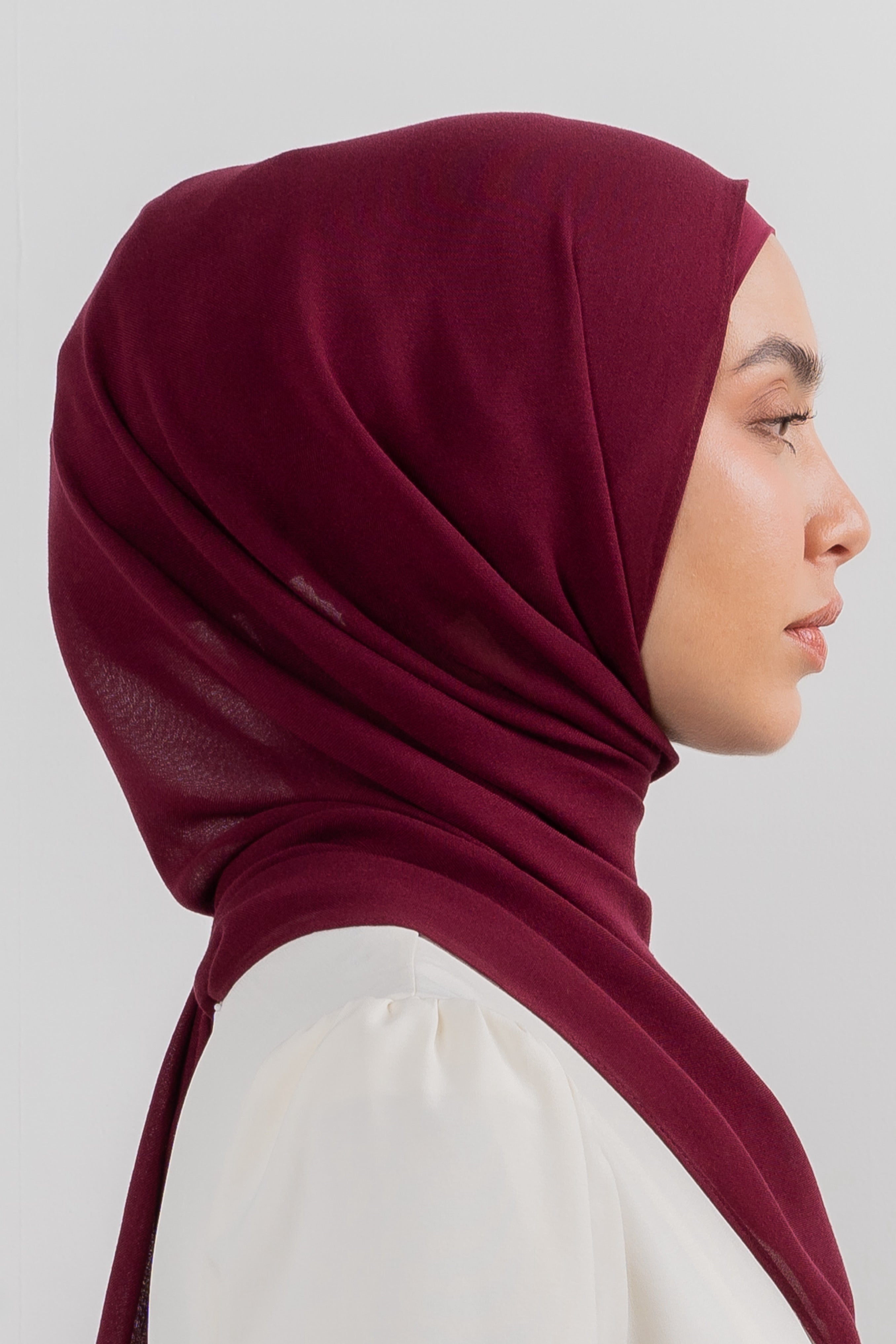 Modal Hijab Set - Maroon Banner - Modern Hijabi