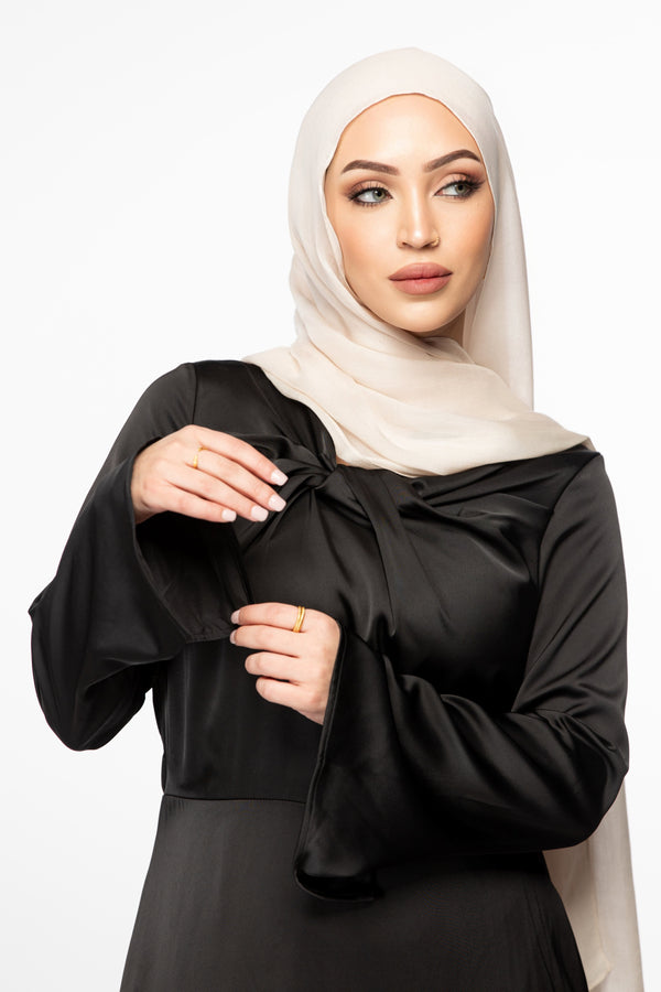 Yara Twist Maxi dress - Black